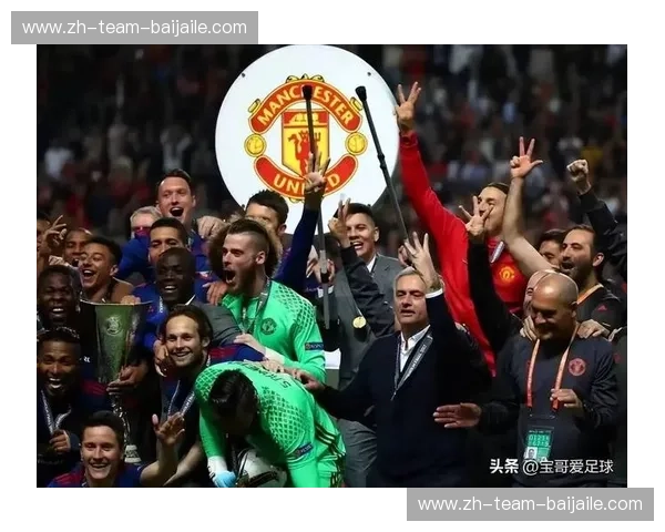 老特拉福德的夜，绿茵场的战歌：曼联与波尔图的欧冠史诗对决